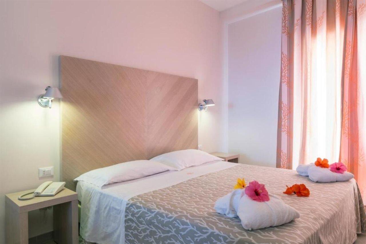 Hotel Villaggio Cala Di Volpe Капо-Ватикано Екстер'єр фото