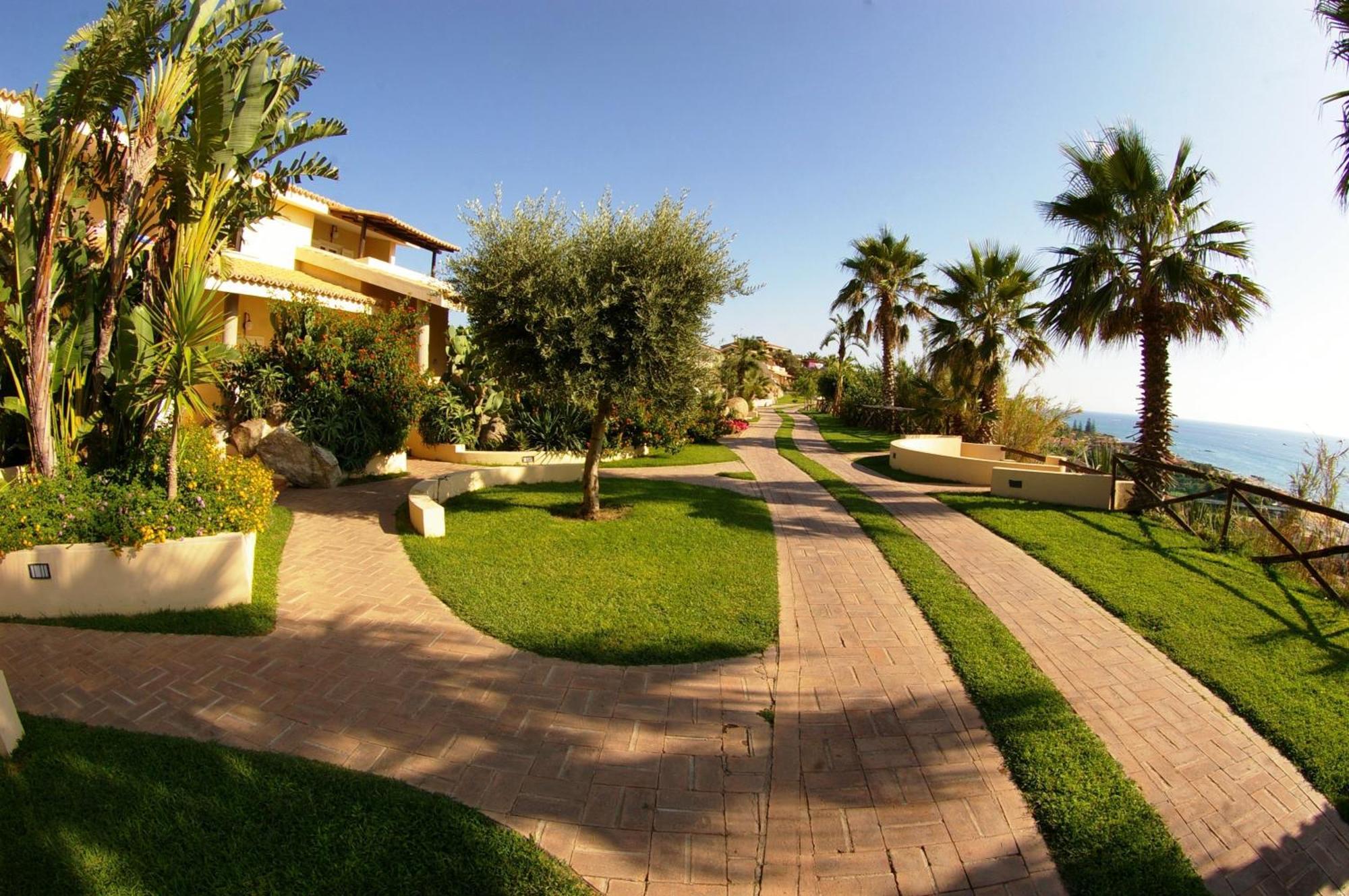 Hotel Villaggio Cala Di Volpe Капо-Ватикано Екстер'єр фото