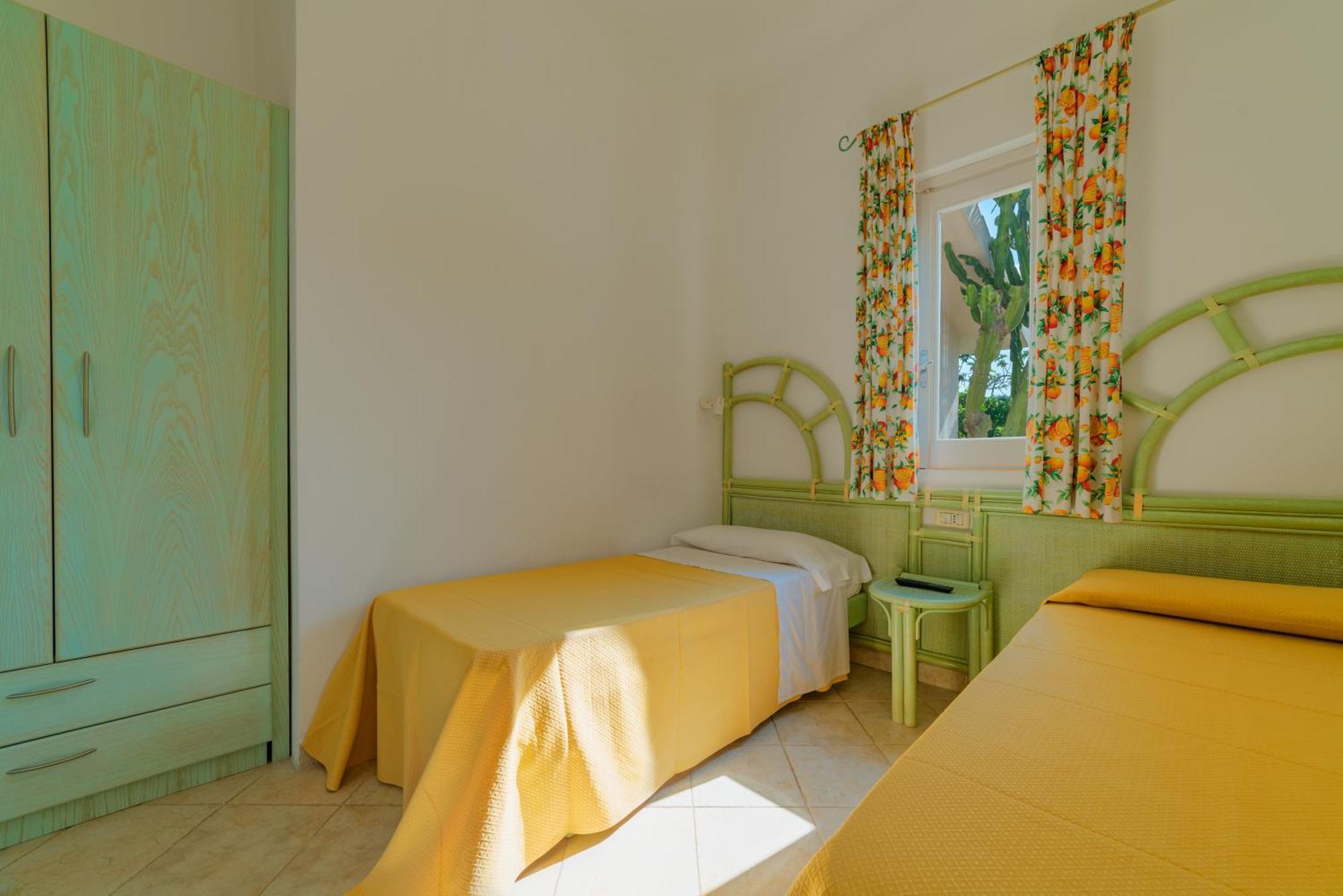 Hotel Villaggio Cala Di Volpe Капо-Ватикано Екстер'єр фото
